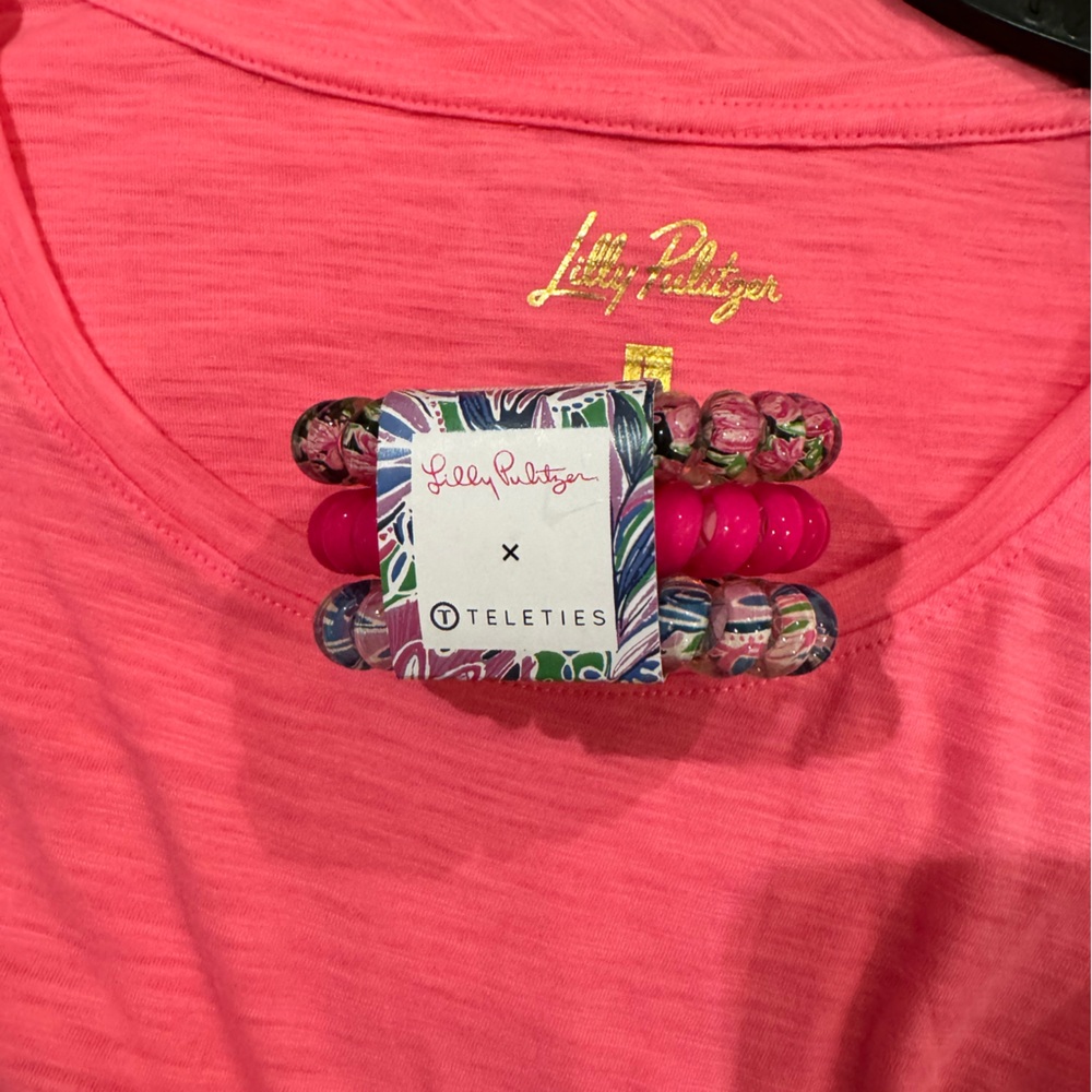 Lilly Pulitzer Teleties.